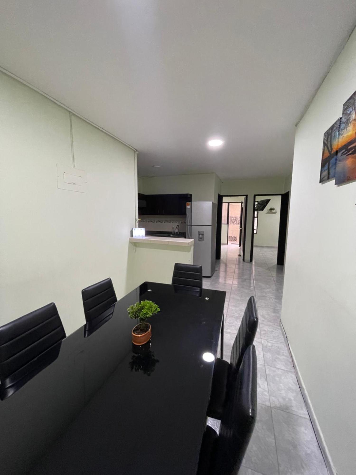 Appartamento Apartamento Plazoleta De Colores Guatapé Esterno foto