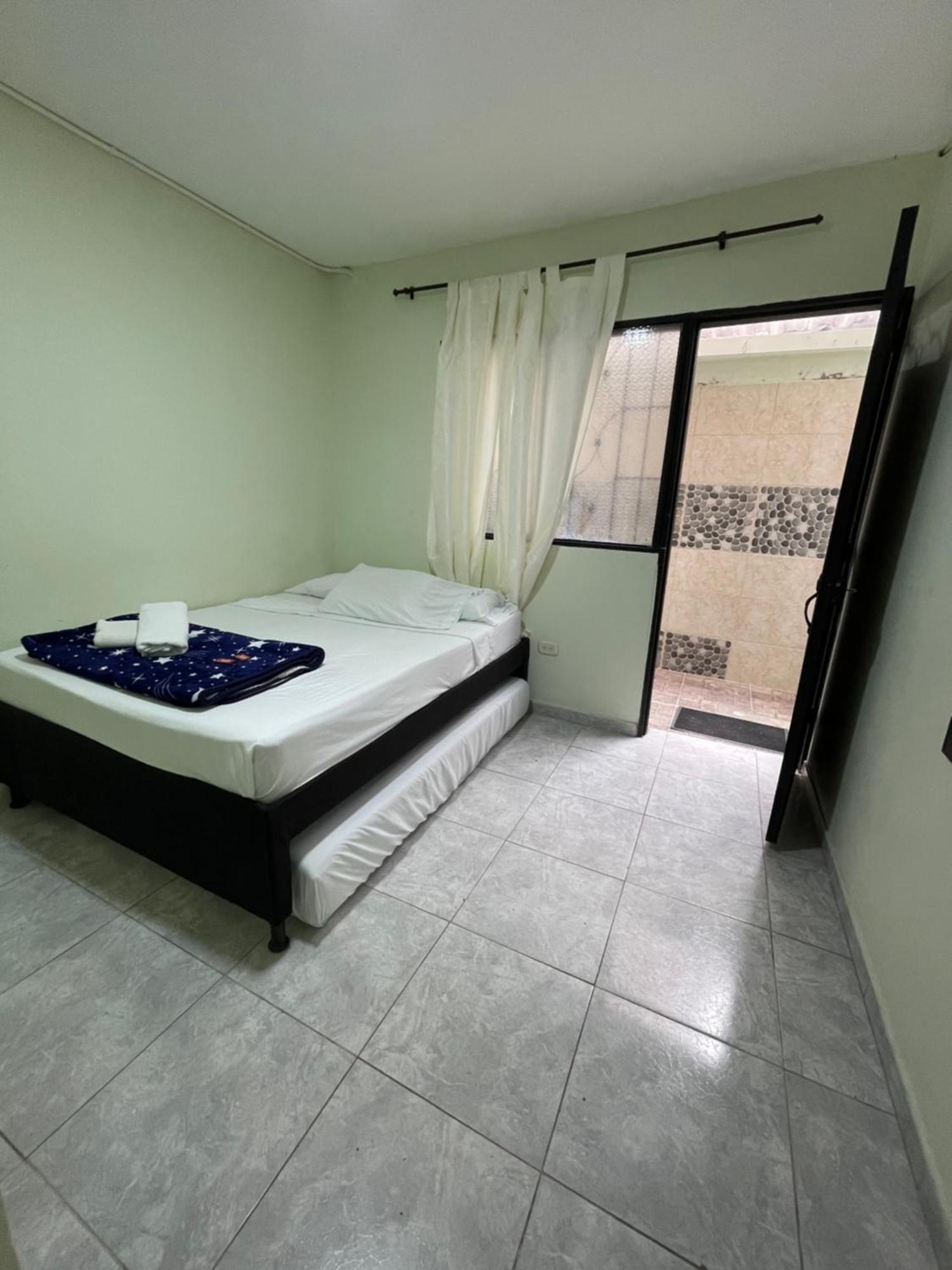 Appartamento Apartamento Plazoleta De Colores Guatapé Esterno foto