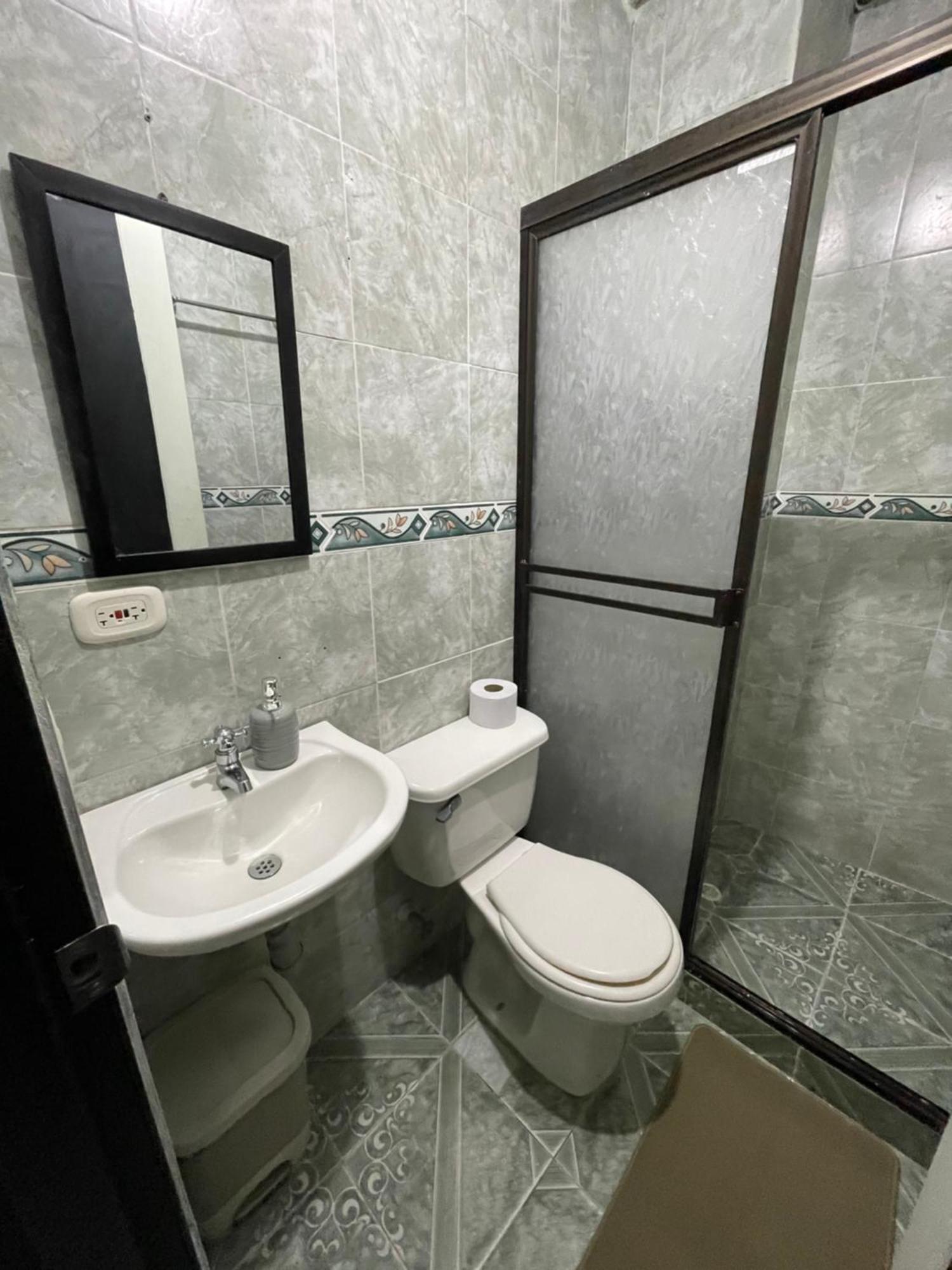 Appartamento Apartamento Plazoleta De Colores Guatapé Esterno foto